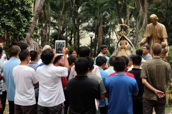 Filipinas - Peregrinación de “Nuestra Señora de la paz y del buen viaje”