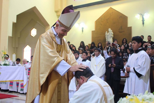 Bolivia - Ordenación sacerdotal del salesiano Diter Choquehuanca