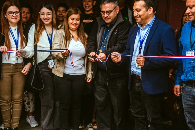 Chili – La « Fundación Don Bosco » inaugure la nouvelle résidence familiale dans la localité de « Padre Hurtado »