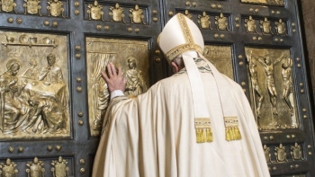 Vaticano - Papas e Jubileus: a abertura da Porta Santa na história