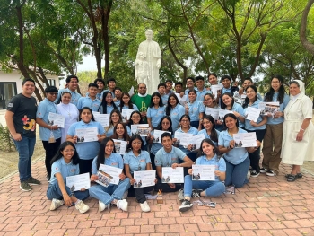 Ecuador – Los voluntarios concluyen su experiencia y el sueño de continuar siendo “Vida y Esperanza” en la sociedad