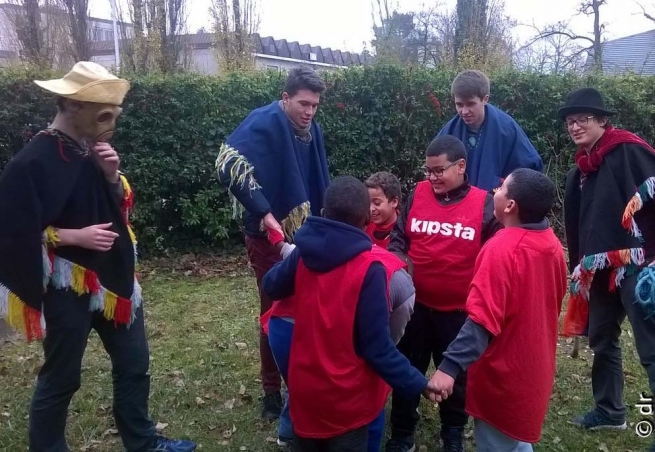 Francia - Elyes y Valentín practicantes en "Valdocco"