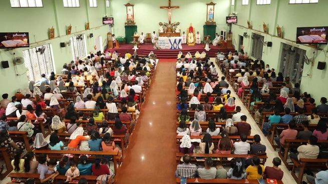 Myanmar – Parents' Day in the Salesian parish of the Child Jesus