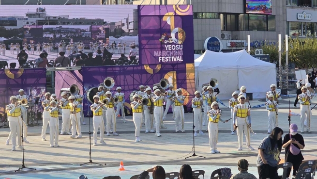 South Korea – The Salesian Sarasit Marching Band represents Thailand at the Yeosu International Festival