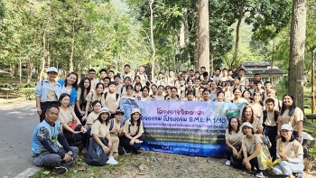 Tailandia – Estudiantes, profesores y padres realizan actividades de voluntariado para la conservación de la naturaleza en el "Ton Nga Chang Wildlife Sanctuary"