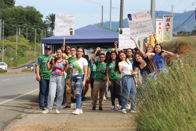 Costa Rica – El espíritu de solidaridad de los jóvenes del “Centro Don Bosco” en la Romería 2024