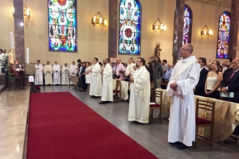 España - Ordenaciones Sacerdotales y Diaconales