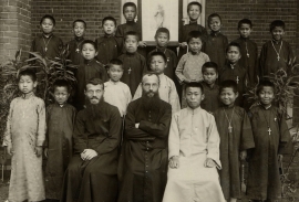 China – San Calixto Caravario, protomártir salesiano, junto a los recién bautizados de Shangai