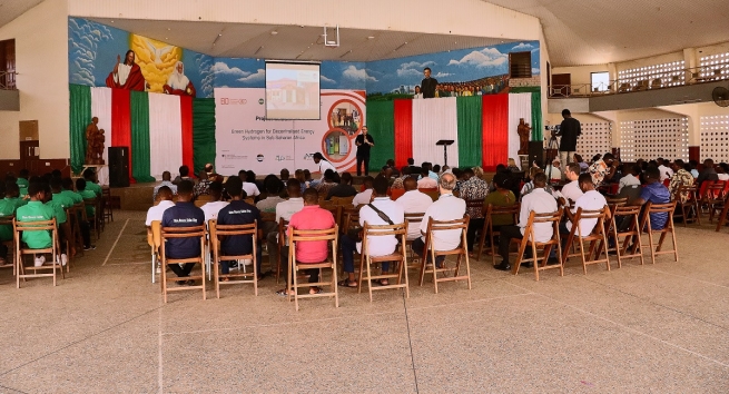 Ghana – Inaugurazione del primo sistema di idrogeno verde del Ghana