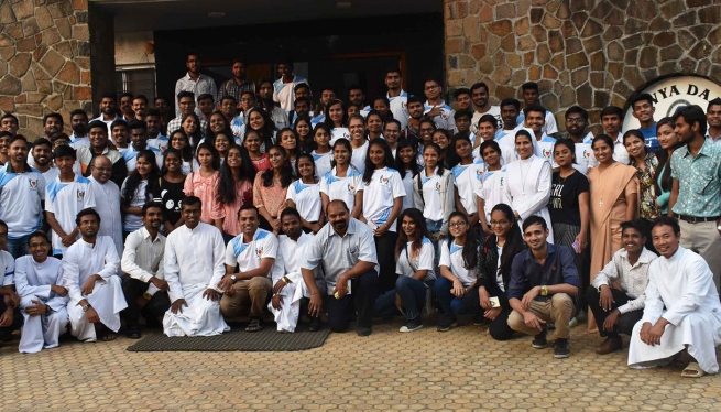 India - Jóvenes católicos se reúnen en “Symbios Nashik 2018”