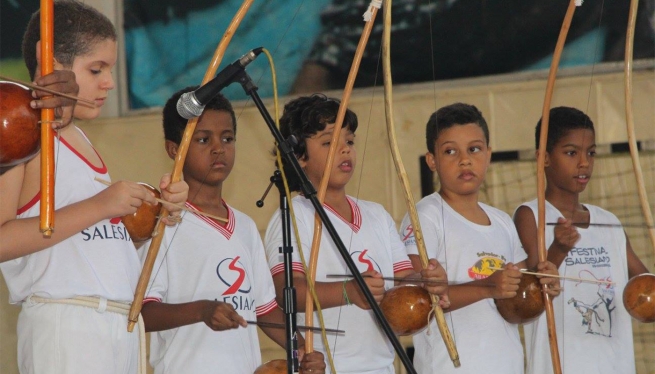 Brasil – El “Capoeira” abre la semana dedicada al Folklore