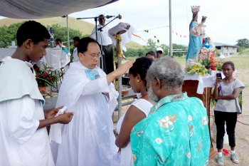 Papúa Nueva Guinea - Fiesta de María Auxiliadora y confirmaciones