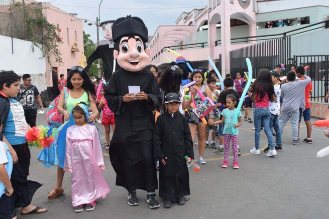 Perù – Centinaia di bambini e giovani cominciano a vivere la festa di Don Bosco