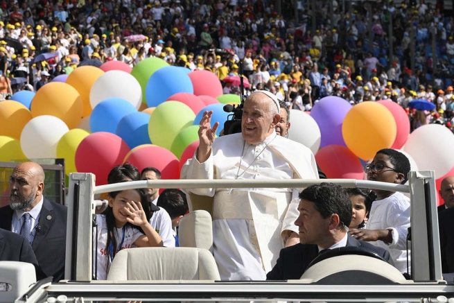 Vaticano – Primeira Jornada Mundial das Crianças: Papa Francisco confia o mundo e a paz aos pequenos