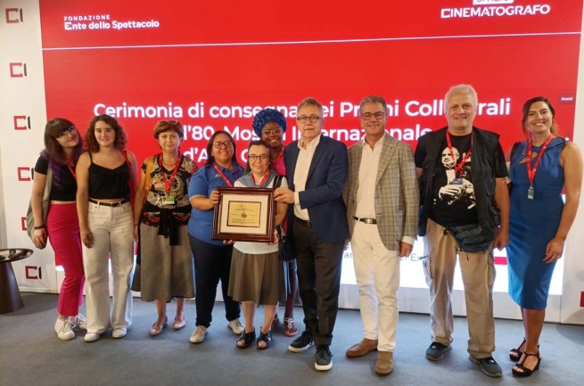 Italia – Premio "Lanterna Magica" de CGS en el Festival de Venecia