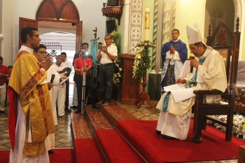 Nicaragua - Nuevo Sacerdote para los jóvenes