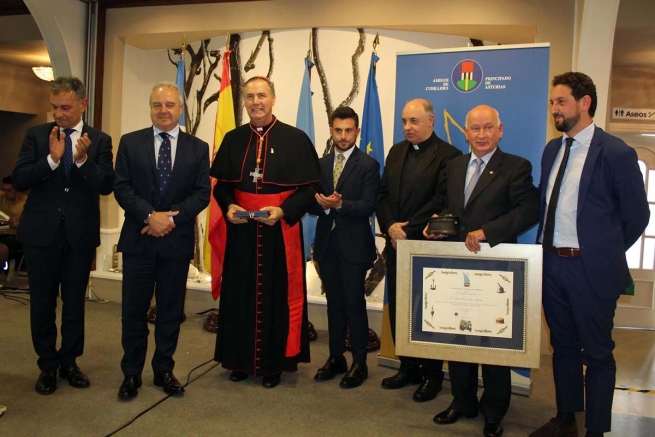 Espanha – O Reitor-Mor, Cardeal Ángel Fernández Artime, recebe um prestigioso prêmio em sua terra natal