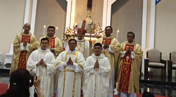 Indonésia – Ordenação sacerdotal do salesiano Antonius Widianto