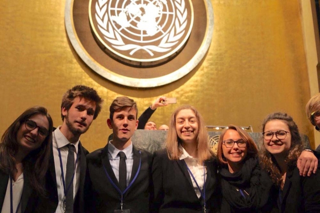 ONU - "Experimentar el futuro": siete alumnos del Colegio Don Bosco de Borgomanero en la ONU