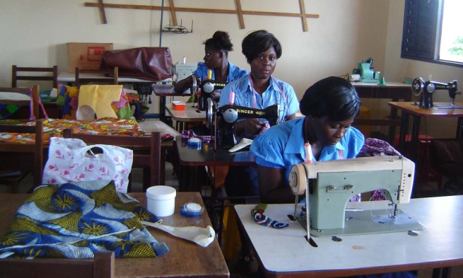 Ivory Coast – Providing formation and development opportunities to young women in need