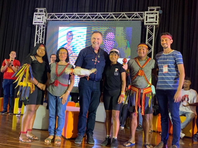 Brasil - El encuentro del Rector Mayor con la Juventud Salesiana: "¡Sean jóvenes que hablan de Dios!"