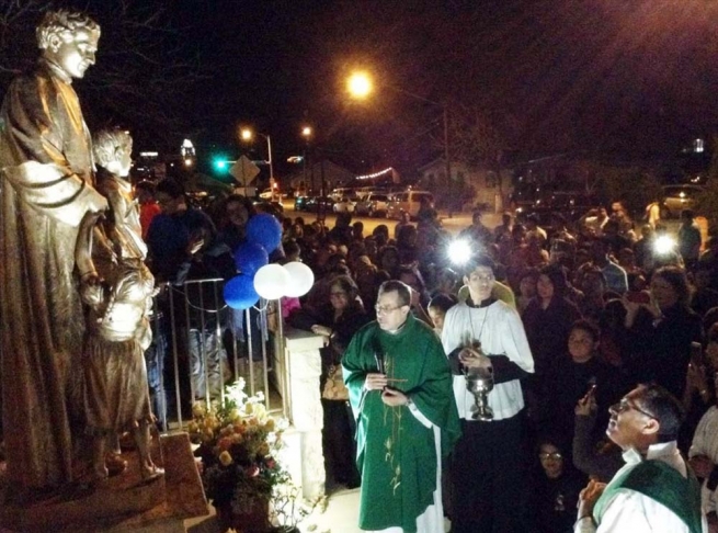 Stati Uniti – Svelata e benedetta una nuova statua di Don Bosco