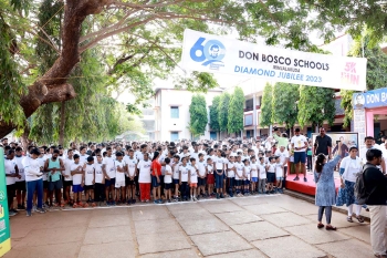 India - Carrera pedestre en la escuela Don Bosco de Irinjalakuda contra el consumo de drogas y la violencia contra las mujeres