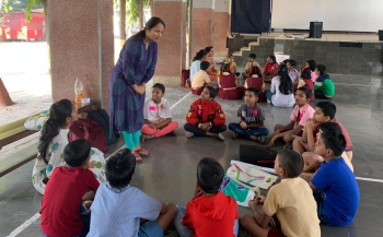 India - Ayudar a los muchachos a sobrellevar las emociones difíciles