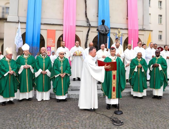 Italia - Apasionados por Jesucristo y dedicados a los Jóvenes: El Capítulo General 29 se Abre en Valdocco