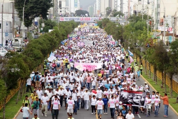 Perú – Más de 750 mil personas en la marcha por la vida