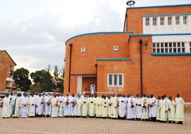 República Democrática do Congo – Na Eucaristia o encerramento da Visita do P. Stefano Martoglio à Inspetoria da África Central (AFC)