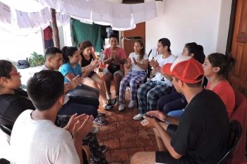 Argentina - Jóvenes del MJS en misiones en Cobos