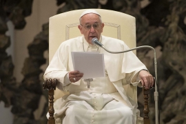 VATICANO – El Papa Francisco: ¡Brindémosle un aplauso a estos pioneros de la educación!