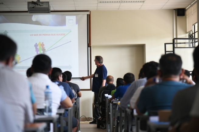 Peru – O Conselheiro Geral para a Pastoral Juvenil anima encontro de formação dos Conselhos das CEP