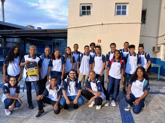 Brazil – Salesian Program in Guarapari - Helps Teenagers Enter the Workforce