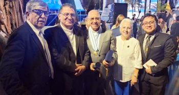 Ecuador - El Municipio de Guayaquil premia al salesiano Padre Marco Paredes por su labor educativo-pastoral