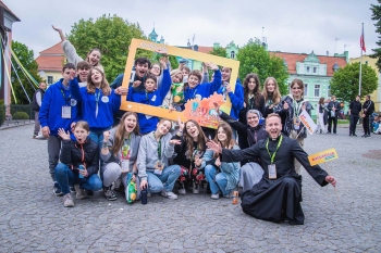 Polonia - Más de 200 jóvenes de los Oratorios de la Inspectoría Salesiana de Wrocław participaron en el encuentro sobre el tema "No estás solo”