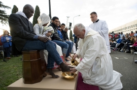 Italia – Papa Francesco: “Siamo tutti fratelli, e questo ha un nome: pace e amore”