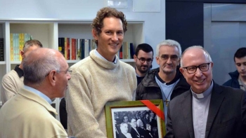 Italie - John Elkann visite l’institut « Edoardo Agnelli » à Turin et inaugure la nouvelle bibliothèque