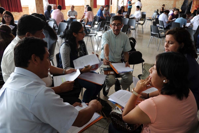 Perú - Encuentro de Lineamientos generales del nuevo currículo Nacional y taller por áreas Curriculares 2017