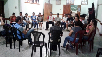 Guatemala -  Volontaires de l'UNHCR rencontrent les jeunes de Petén