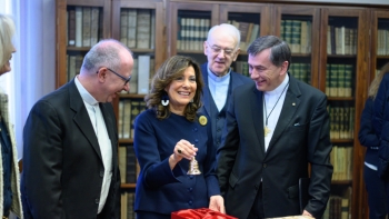 Italie - Visite de Mme le Président du Sénat à la Faculté de Théologie de l'Institut International Don Bosco