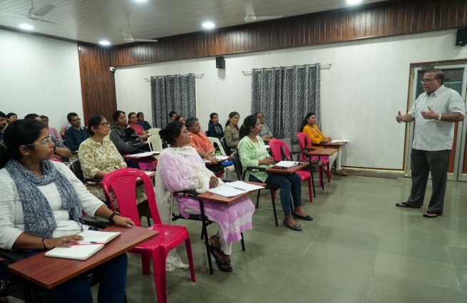 India – Don Bosco Naigaon teachers participate in an innovative seminar on Specific Learning Disorders