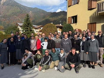 Italie - Rencontre de formation des jeunes SDB et FMA des Provinces Lombardes, « S’arrêter pour se former : pour parler du Christ, on doit vivre de Lui »