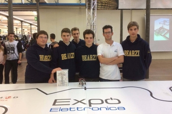 Italie - Olympiades Robotiques: le 'Bearzi' aux nationales