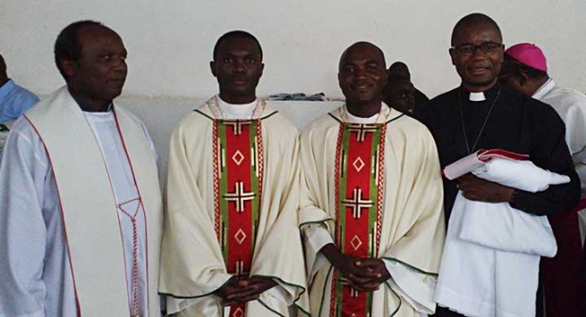 República Democrática del Congo - Ordenación sacerdotal de los salesianos Moise Paluku Manemo y Justin Musumbuku Kwanvira