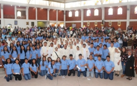 Ecuador – Vivir para servir es la promesa de los voluntarios: "Voluntarios, somos vida y esperanza"