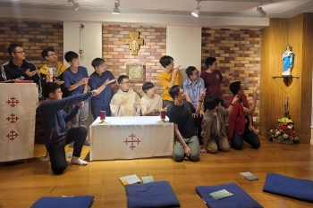 Hong Kong - Un campamento vocacional sobre la presencia de la Virgen María