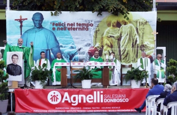 Italie - « Partyinsieme (Fête ensemble) » de l'Institut Agnelli de Turin en présence du Vicaire du Recteur Majeur et du Maire de Turin