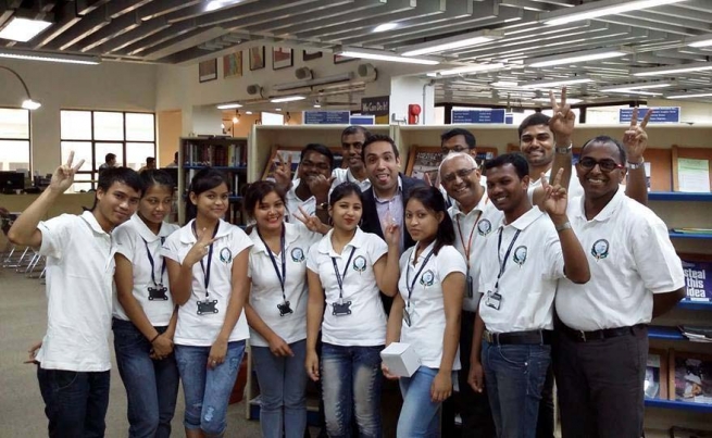 India - La "Assam Universidad Don Bosco" prepara expertos de Comunicación de masas